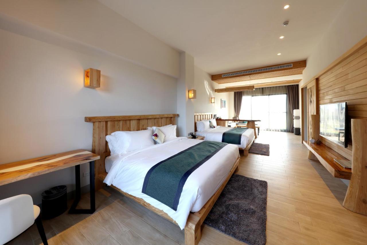 Skyebay Club Hotel Hengchun Exterior photo